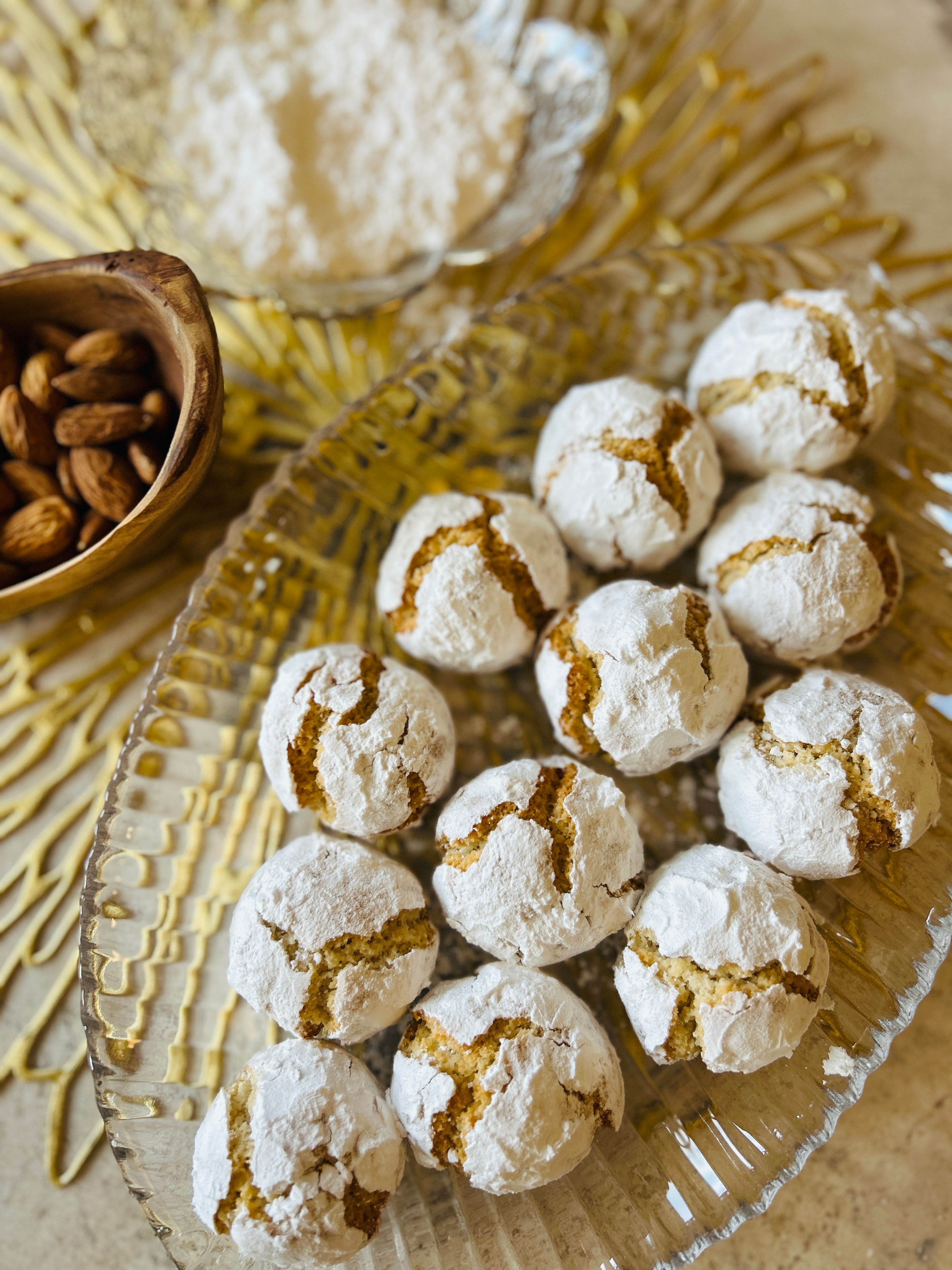 Bella — Classic Almond