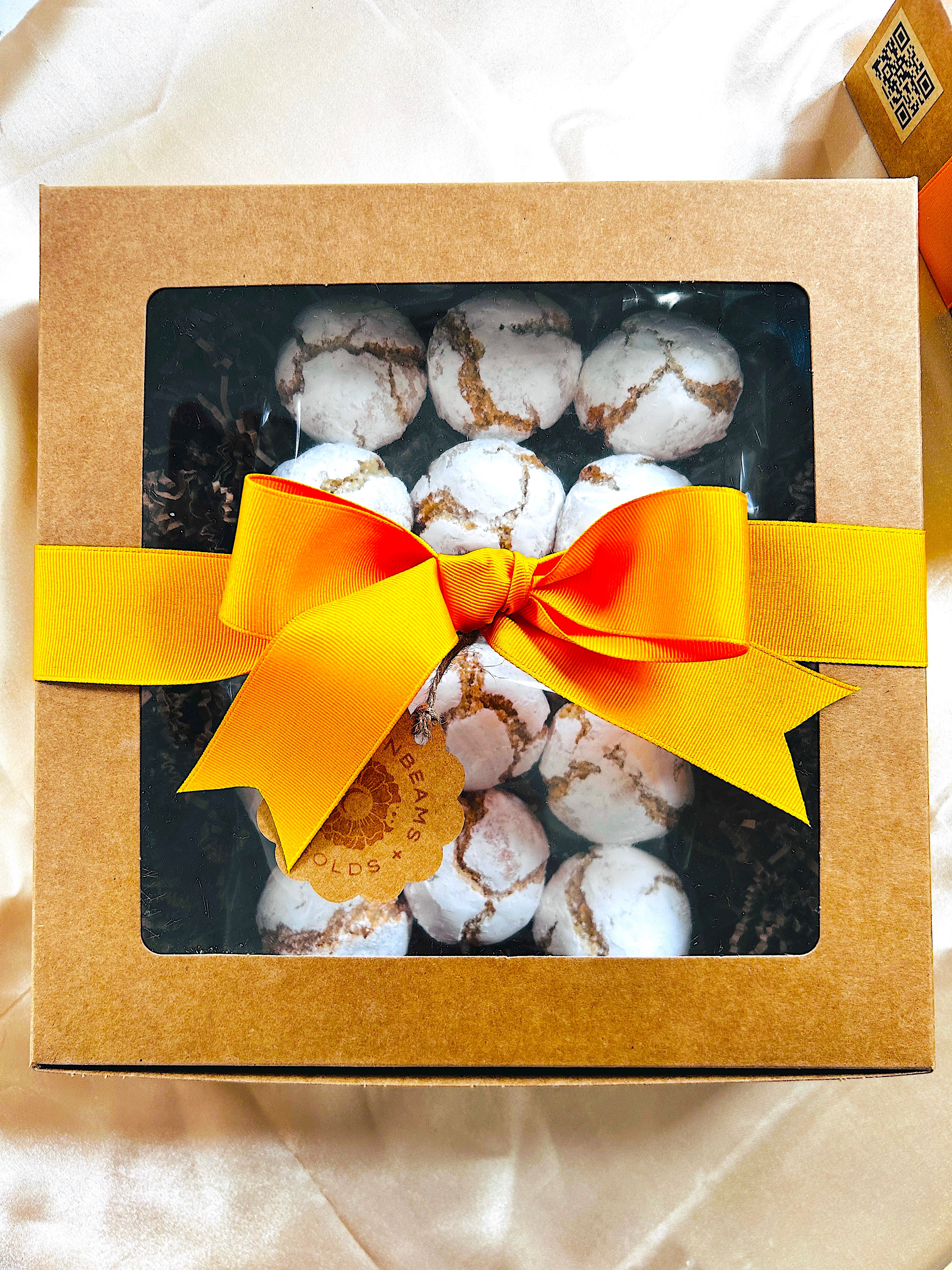 Bella — Classic Almond